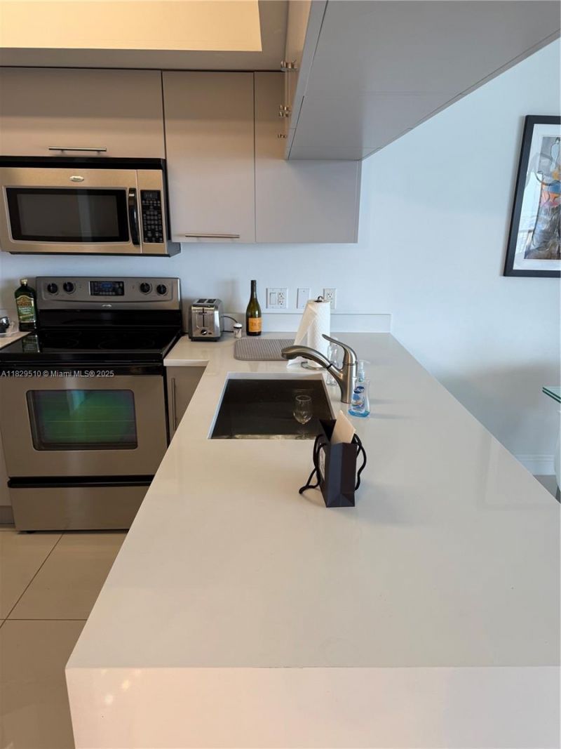 1750 N Bayshore Dr, Unit 5114, Miami, FL 33132 Photo