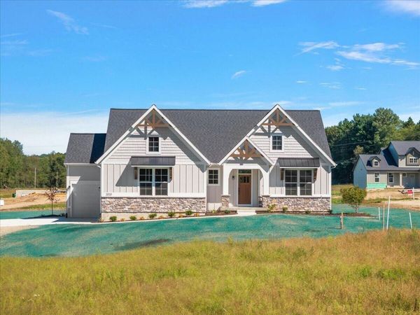 2020 Fallasburg Park Drive NE, Lowell, MI 49331