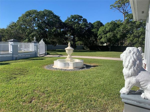 7625 SW 75th Ave, Miami, FL 33143