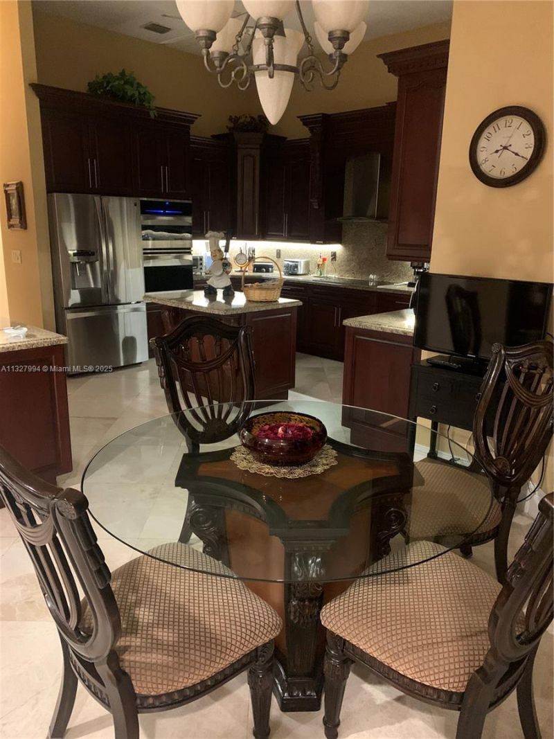 7625 SW 75th Ave, Miami, FL 33143 Photo