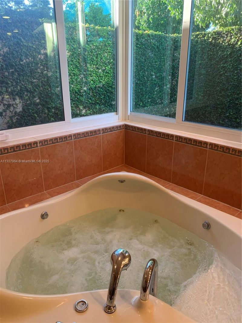 7625 SW 75th Ave, Miami, FL 33143 Photo