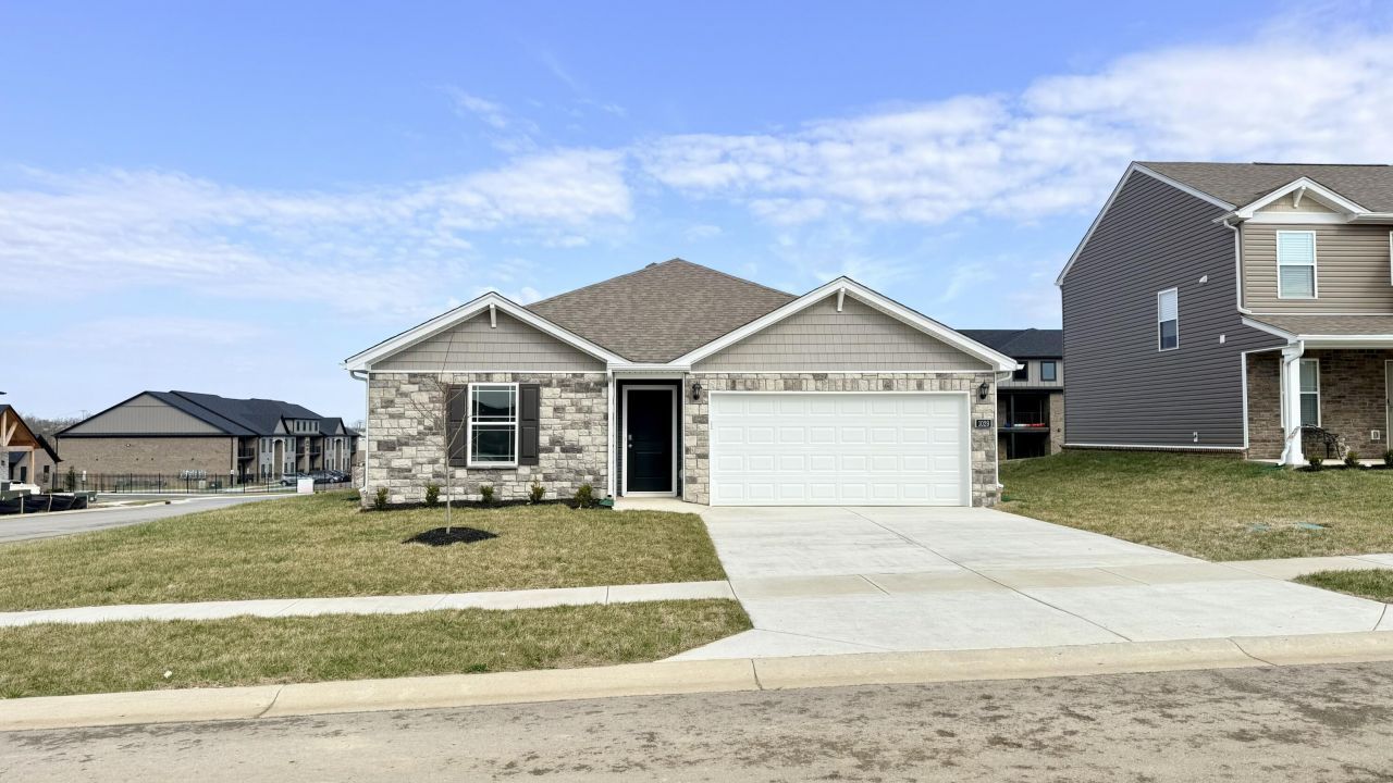 1029 Carriage Place Drive, Richmond, KY 40475 Main Photo