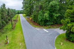 230 Appleby Avenue photo 4