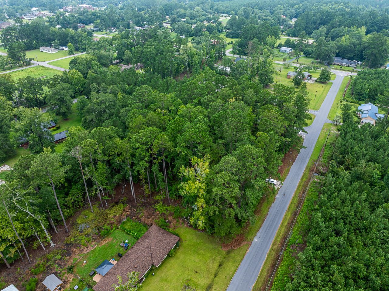 230 Appleby Avenue Photo 8