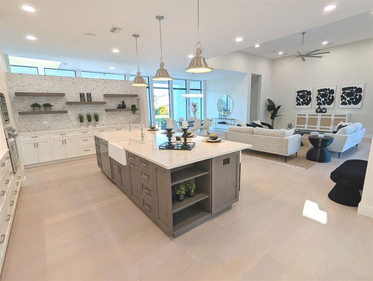 2110 Michele Drive, Sarasota, FL 34231 Photo