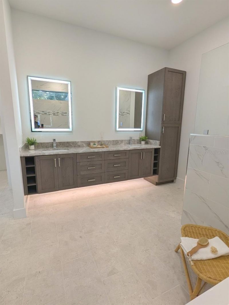 2110 Michele Drive, Sarasota, FL 34231 Photo