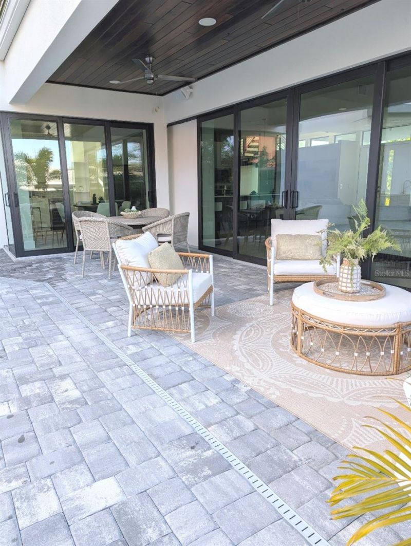 2110 Michele Drive, Sarasota, FL 34231 Photo