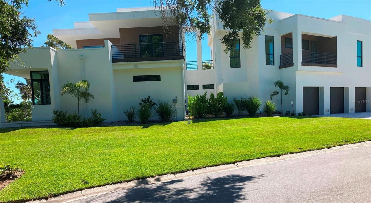 2110 Michele Drive, Sarasota, FL 34231 Photo