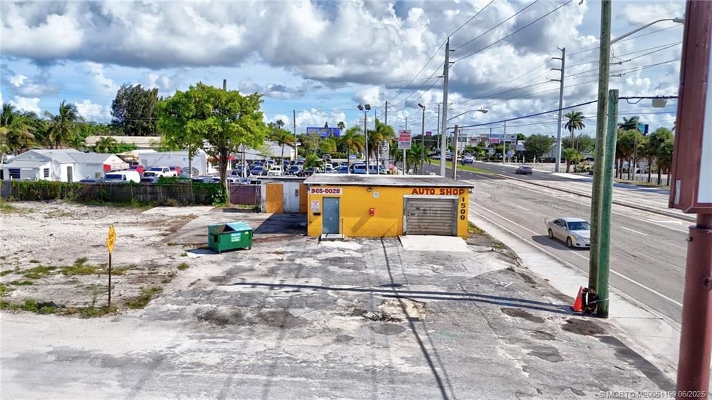 1500 S Military Trail, West Palm Beach, FL 33415 Photo