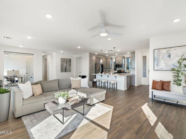 5100 E RANCHO PALOMA Drive, Unit 1044, Cave Creek, AZ 85331