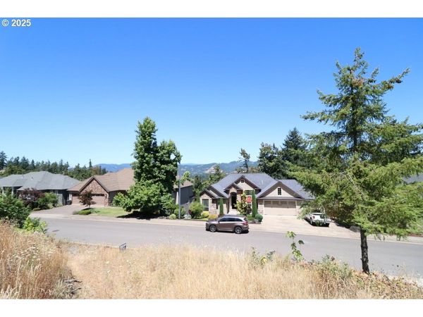 6225 FOREST RIDGE RD, Springfield, OR 97478