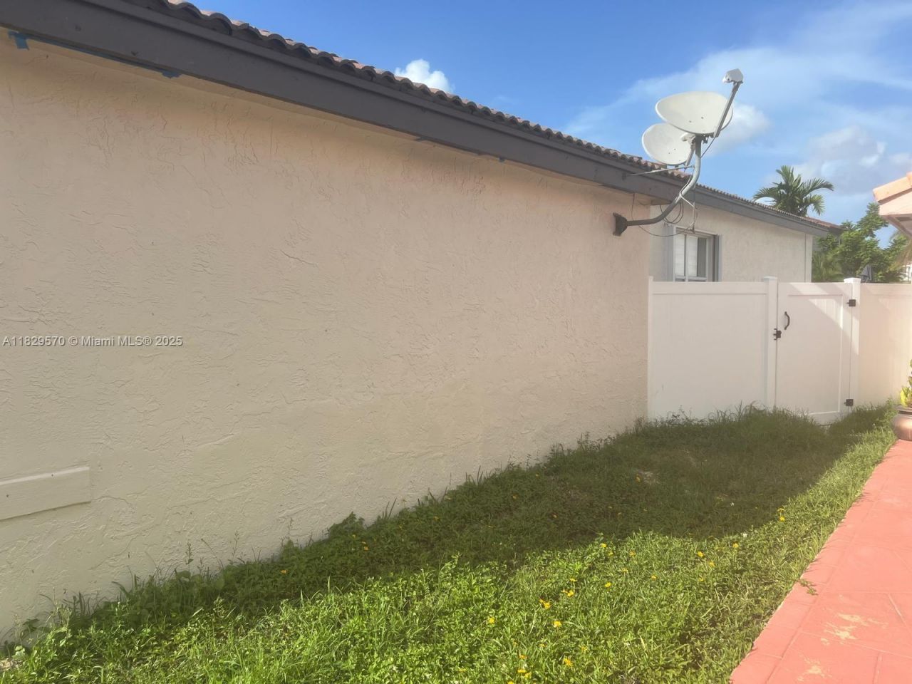 2383 SW 177th Ter, Miramar, FL 33029 Photo