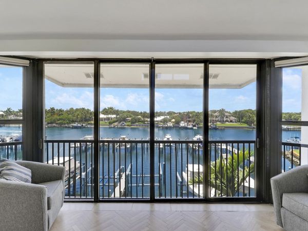 543 Bay Colony Drive N, Unit Slip 8, Juno Beach, FL 33408