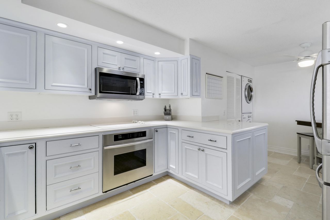 543 Bay Colony Drive N, Unit Slip 8, Juno Beach, FL 33408 Photo