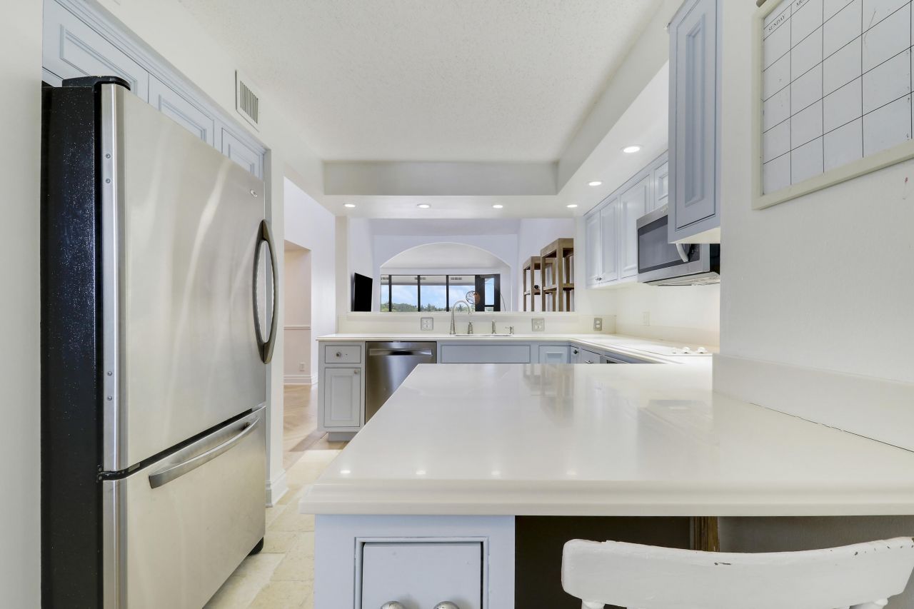 543 Bay Colony Drive N, Unit Slip 8, Juno Beach, FL 33408 Photo