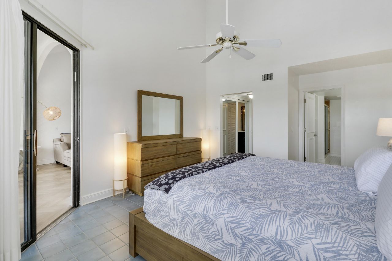 543 Bay Colony Drive N, Unit Slip 8, Juno Beach, FL 33408 Photo