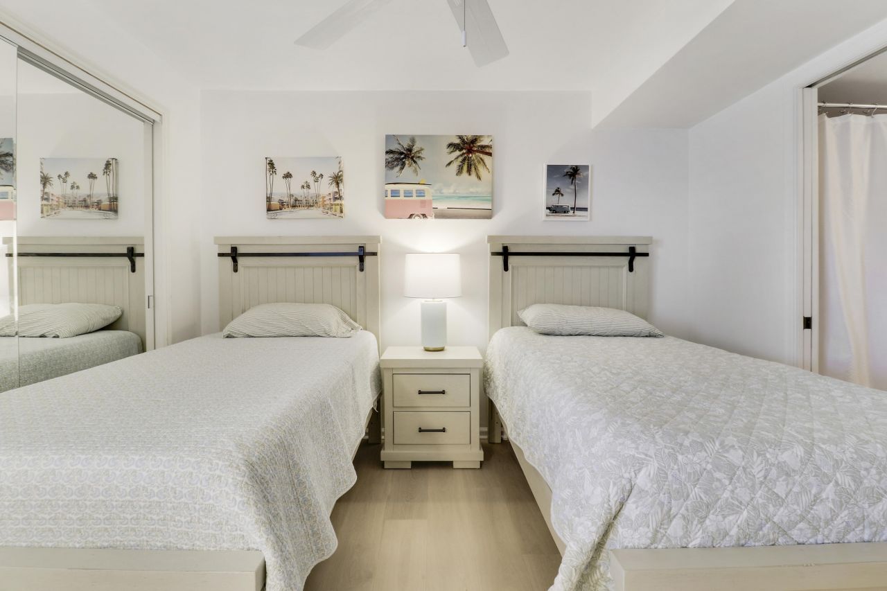 543 Bay Colony Drive N, Unit Slip 8, Juno Beach, FL 33408 Photo