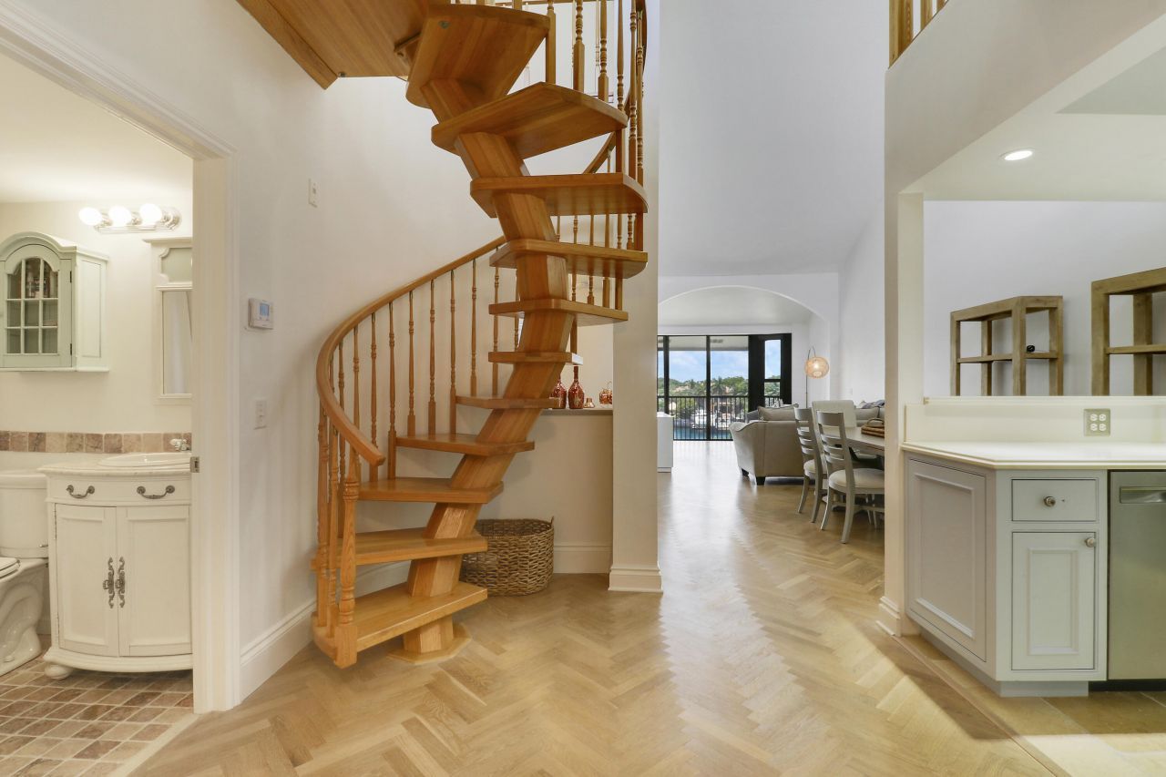 543 Bay Colony Drive N, Unit Slip 8, Juno Beach, FL 33408 Photo