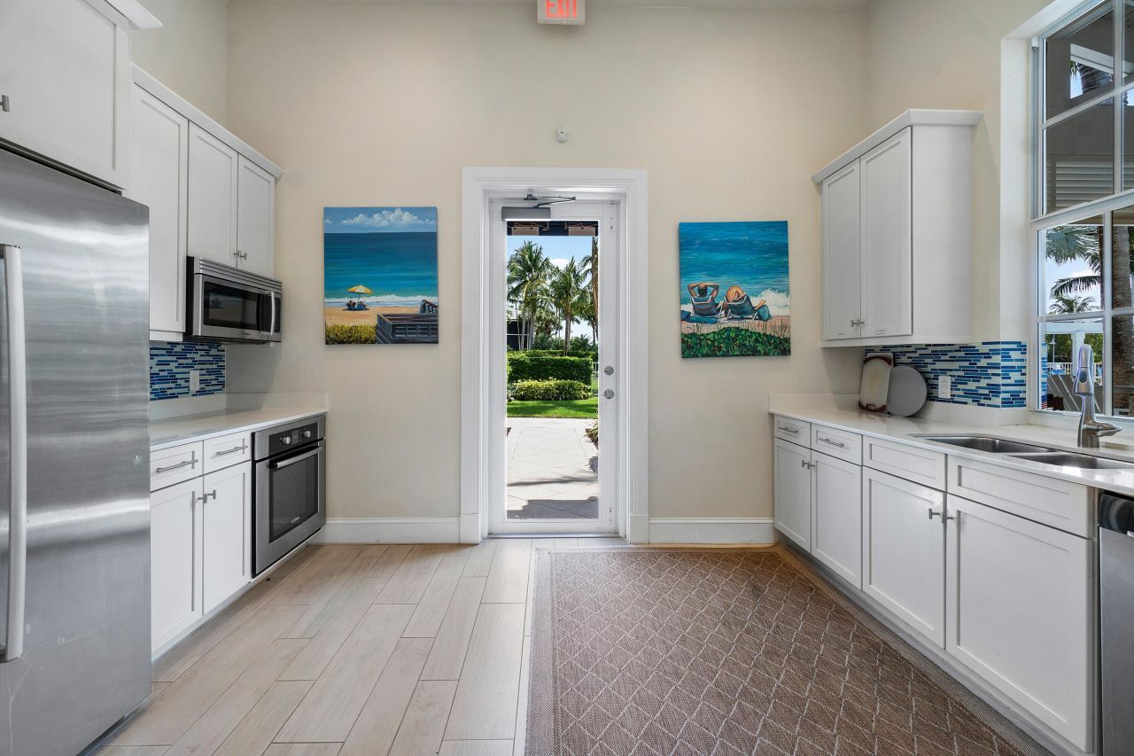 543 Bay Colony Drive N, Unit Slip 8, Juno Beach, FL 33408 Photo