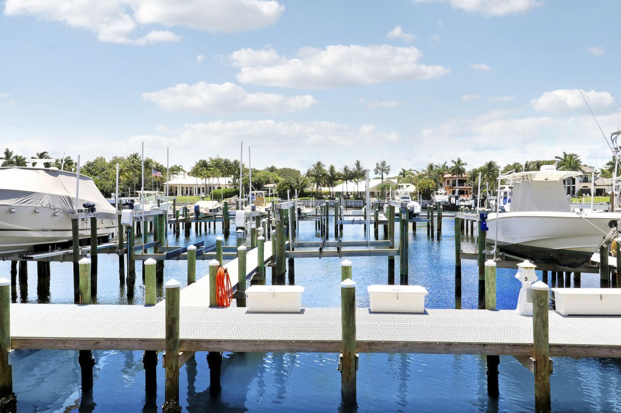 543 Bay Colony Drive N, Unit Slip 8, Juno Beach, FL 33408 Photo