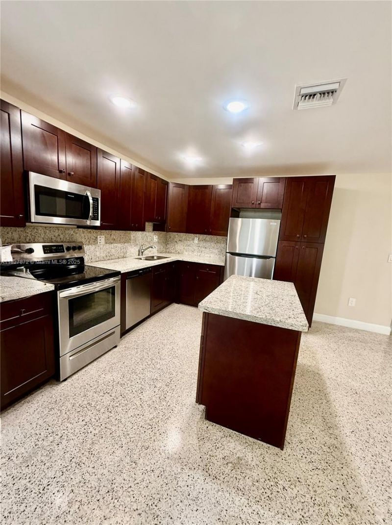 9740 Sterling Dr, Unit N/A, Cutler Bay, FL 33157 Photo