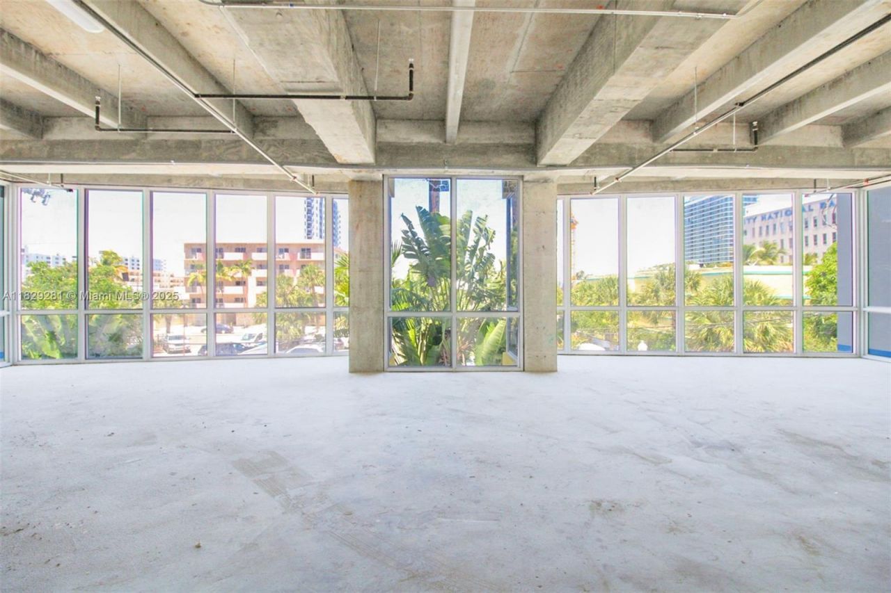 6936 Collins Ave, Unit 2nd Floor, Miami Beach, FL 33141 Photo