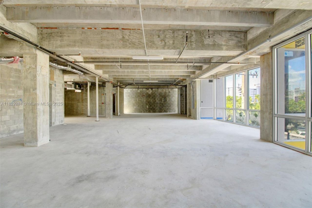 6936 Collins Ave, Unit 2nd Floor, Miami Beach, FL 33141 Photo