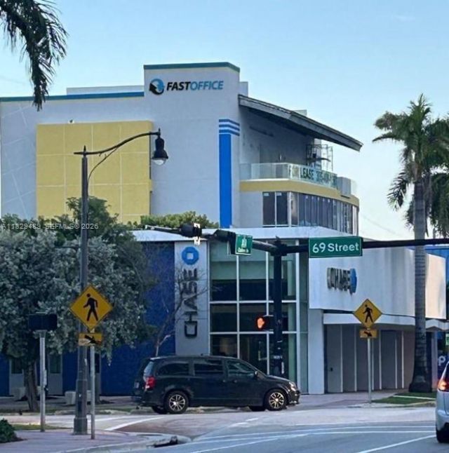 6930 Collins Ave, Unit Co Working, Miami Beach, FL 33141 Photo