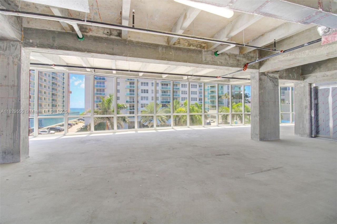 6930 Collins Ave, Unit 2nd Floor, Miami Beach, FL 33141 Photo