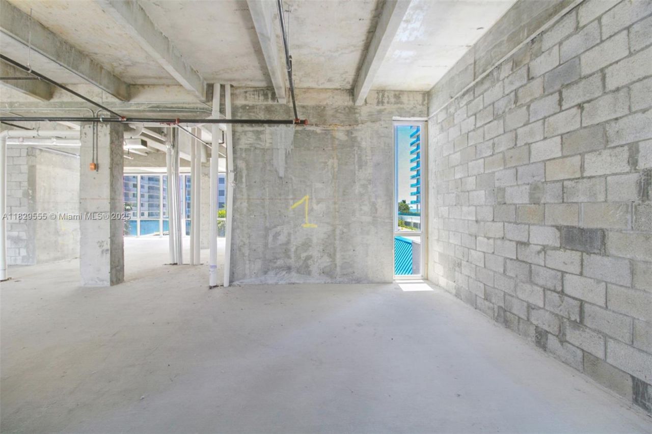 6930 Collins Ave, Unit 2nd Floor, Miami Beach, FL 33141 Photo