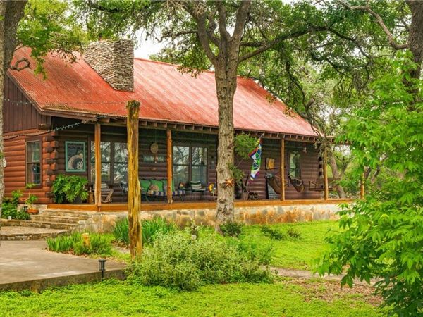 000 Oakwood Loop, Wimberley, TX 78676
