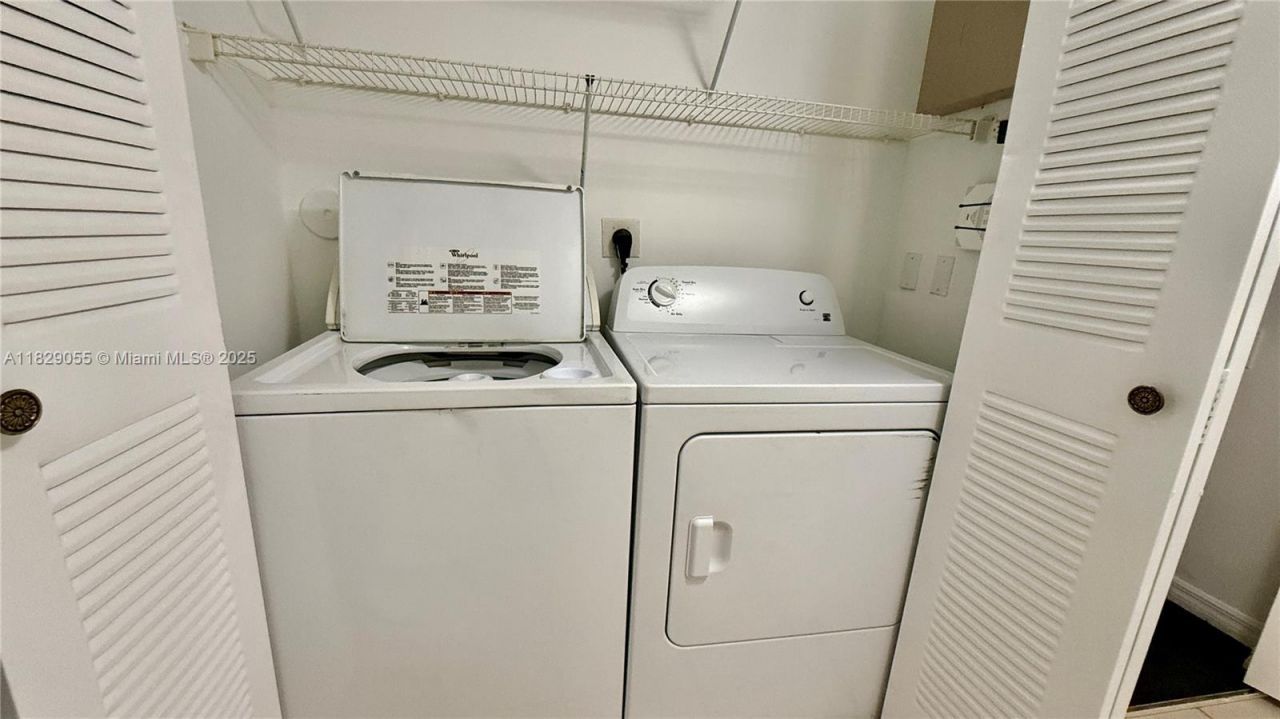 4021 San Marino Blvd, Unit 102, West Palm Beach, FL 33409 Photo