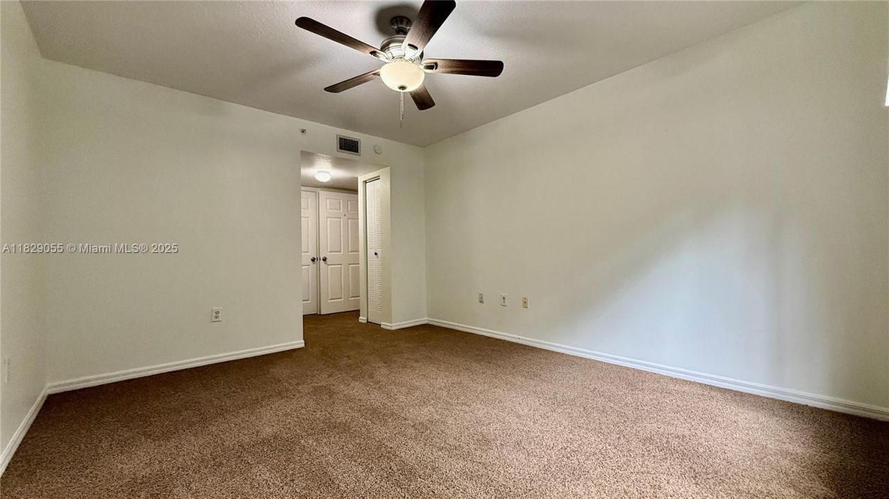 4021 San Marino Blvd, Unit 102, West Palm Beach, FL 33409 Photo