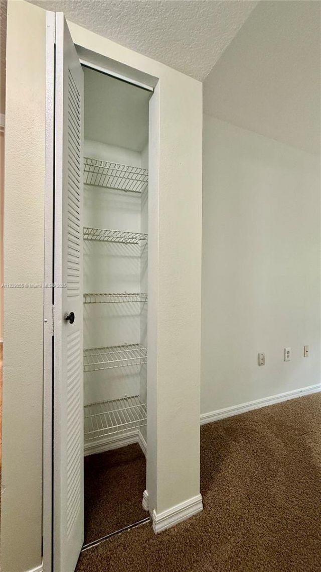 4021 San Marino Blvd, Unit 102, West Palm Beach, FL 33409 Photo