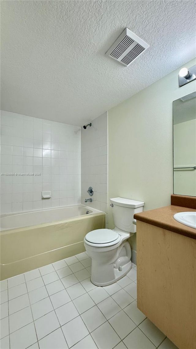 4021 San Marino Blvd, Unit 102, West Palm Beach, FL 33409 Photo
