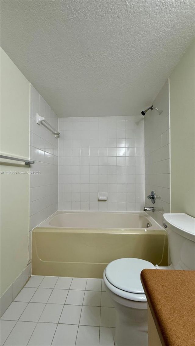 4021 San Marino Blvd, Unit 102, West Palm Beach, FL 33409 Photo