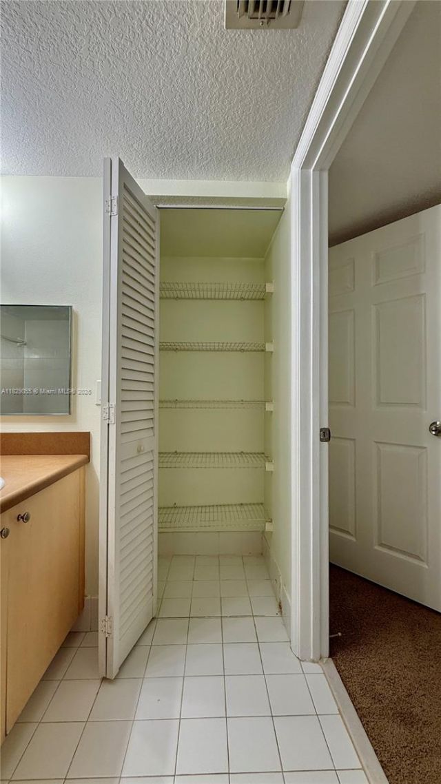 4021 San Marino Blvd, Unit 102, West Palm Beach, FL 33409 Photo