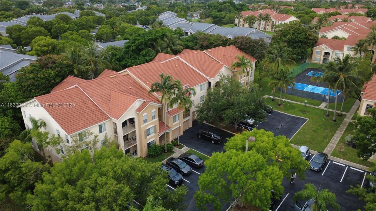 4021 San Marino Blvd, Unit 102, West Palm Beach, FL 33409 Photo