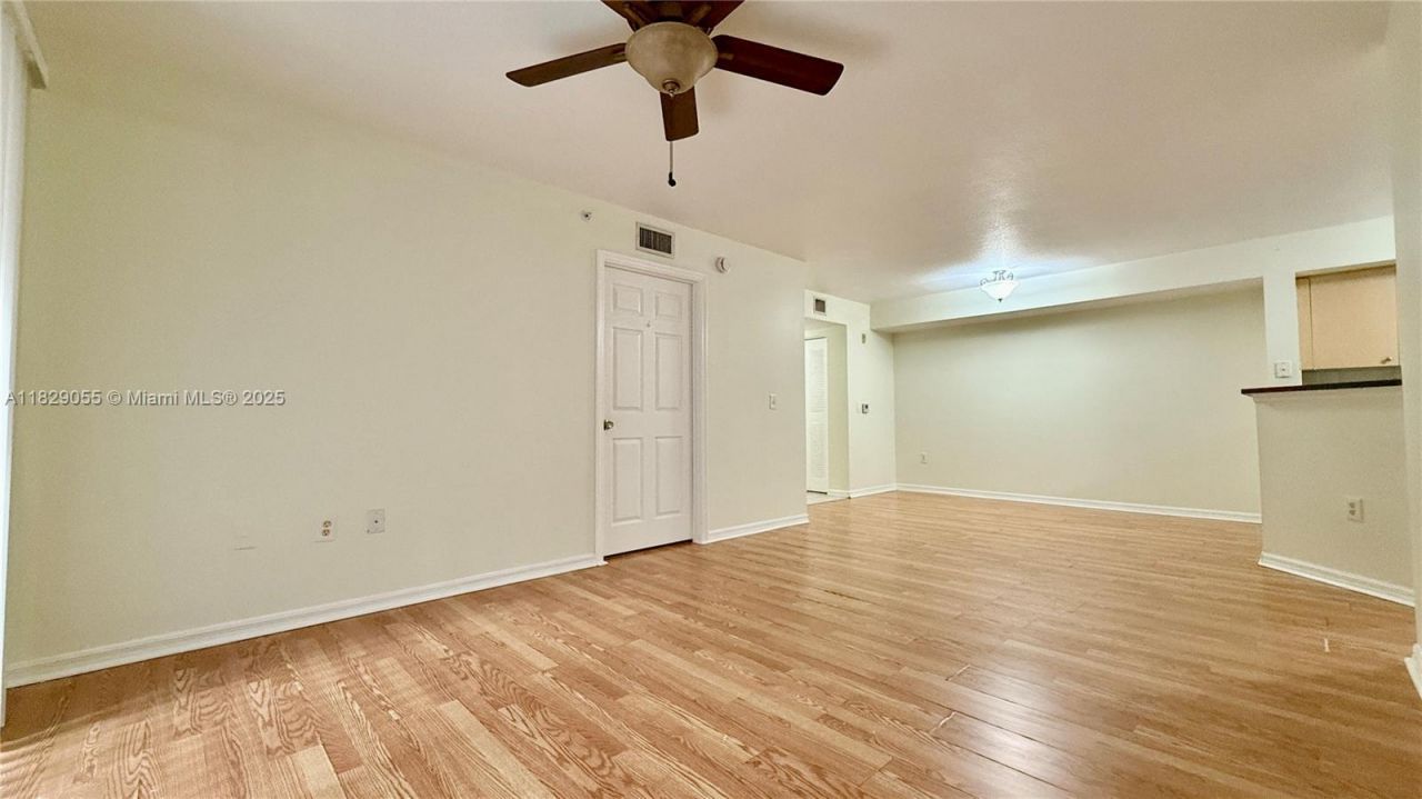 4021 San Marino Blvd, Unit 102, West Palm Beach, FL 33409 Photo