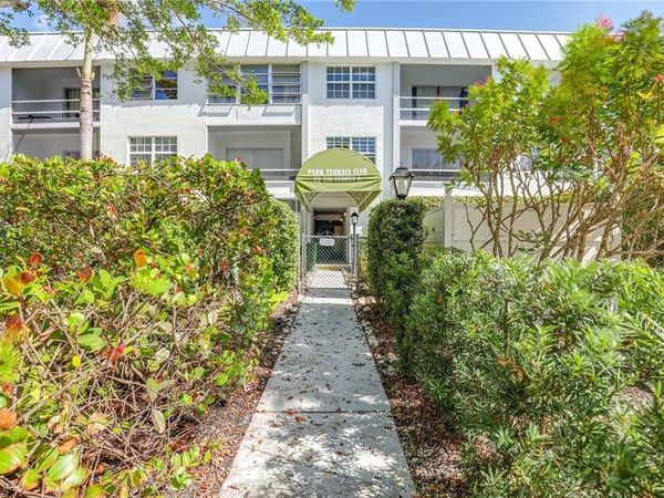 72 7th ST S, Unit 208, NAPLES, FL 34102