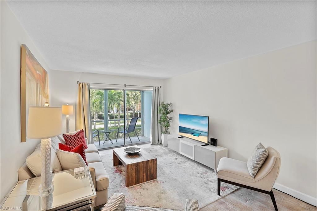 72 7th St S, Unit 208, Naples, FL 34102 Photo