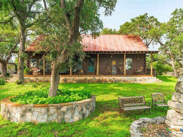 1218 Oakwood Loop, Windcrest, TX 78676