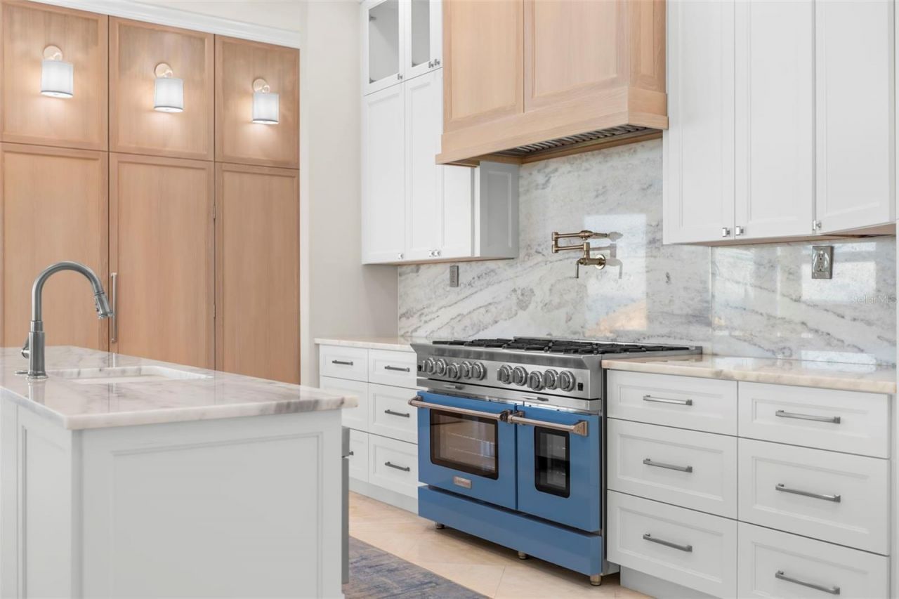 611 1st Avenue S, Tierra Verde, FL 33715 Photo