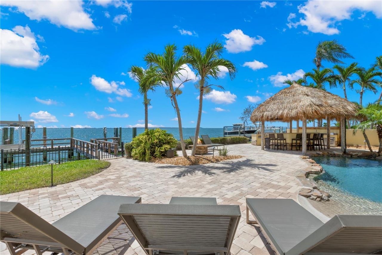 611 1st Avenue S, Tierra Verde, FL 33715 Photo