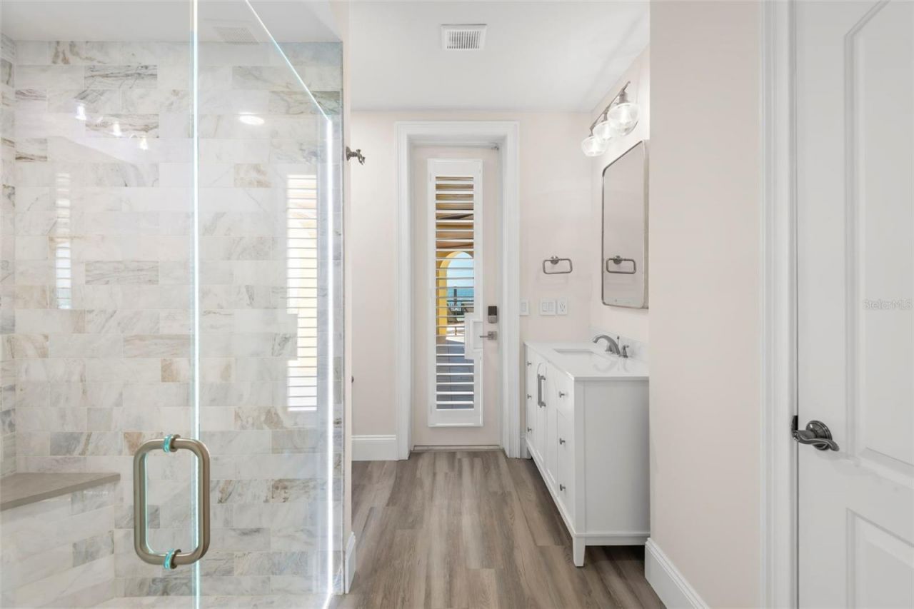 611 1st Avenue S, Tierra Verde, FL 33715 Photo