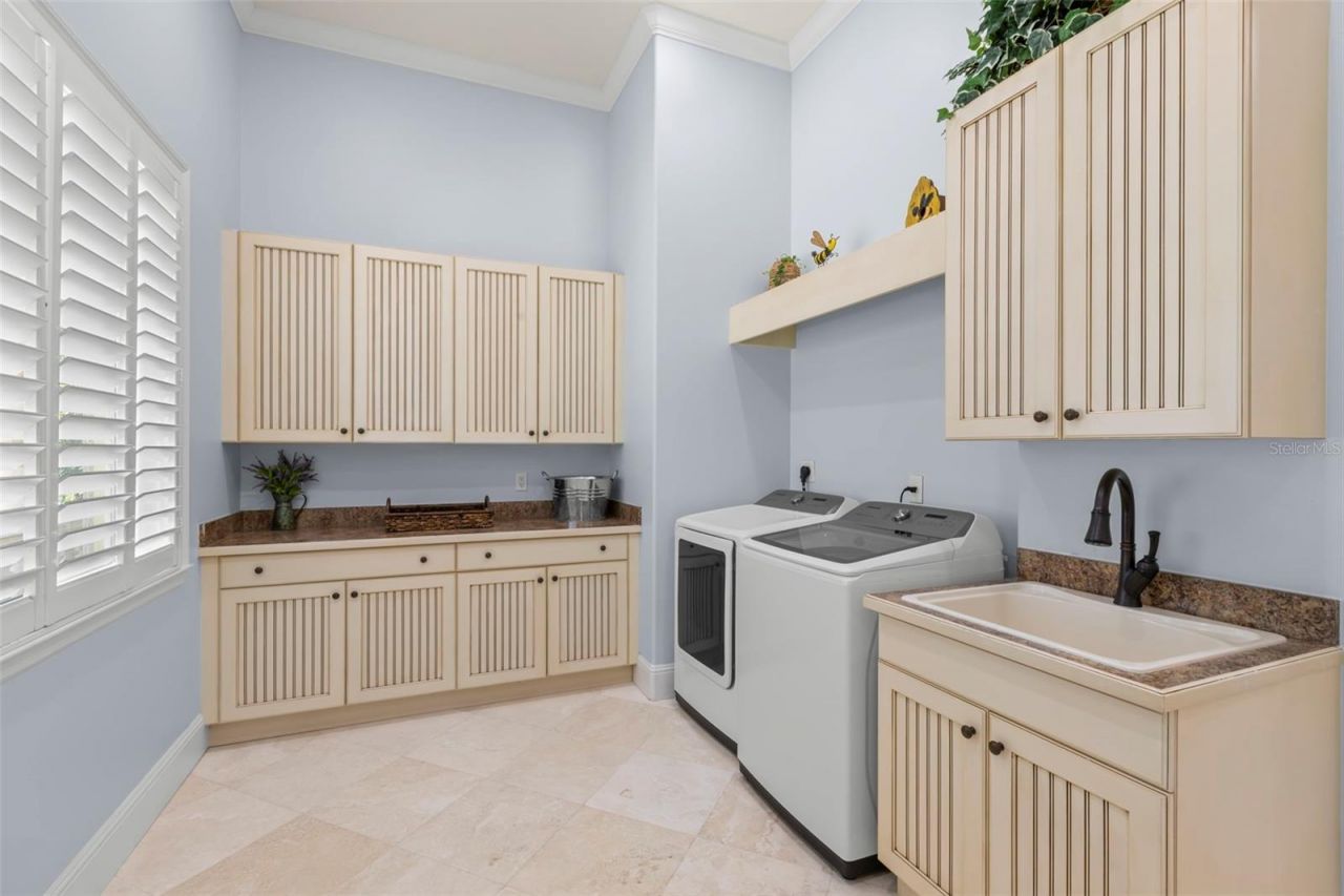 611 1st Avenue S, Tierra Verde, FL 33715 Photo