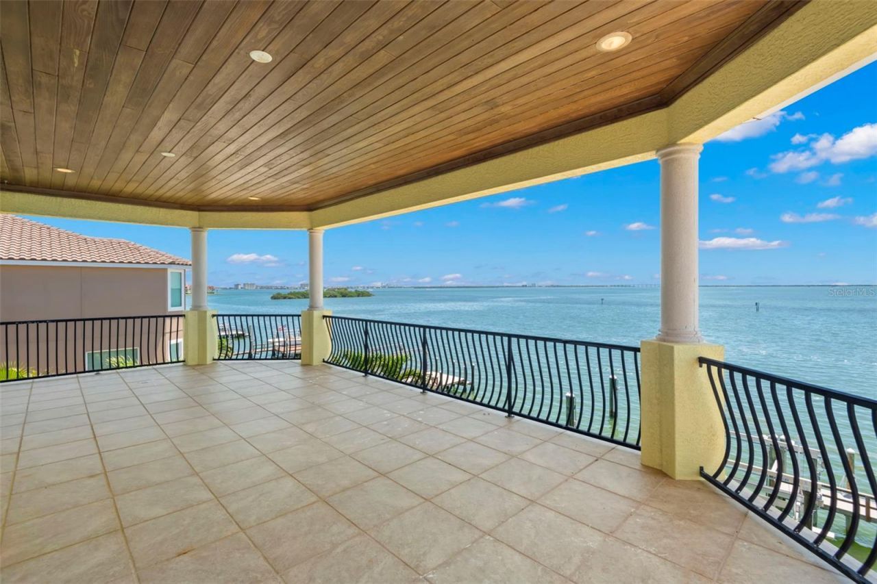 611 1st Avenue S, Tierra Verde, FL 33715 Photo