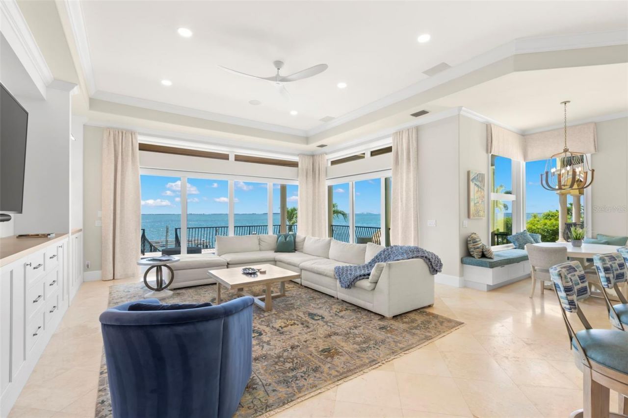 611 1st Avenue S, Tierra Verde, FL 33715 Photo