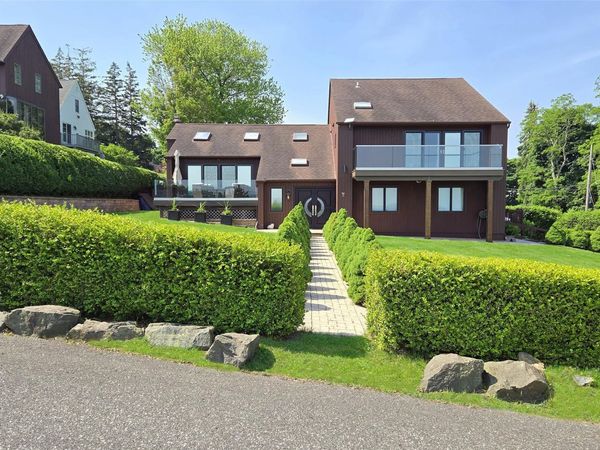 12 Sound View Drive, Rocky Point, NY 11778