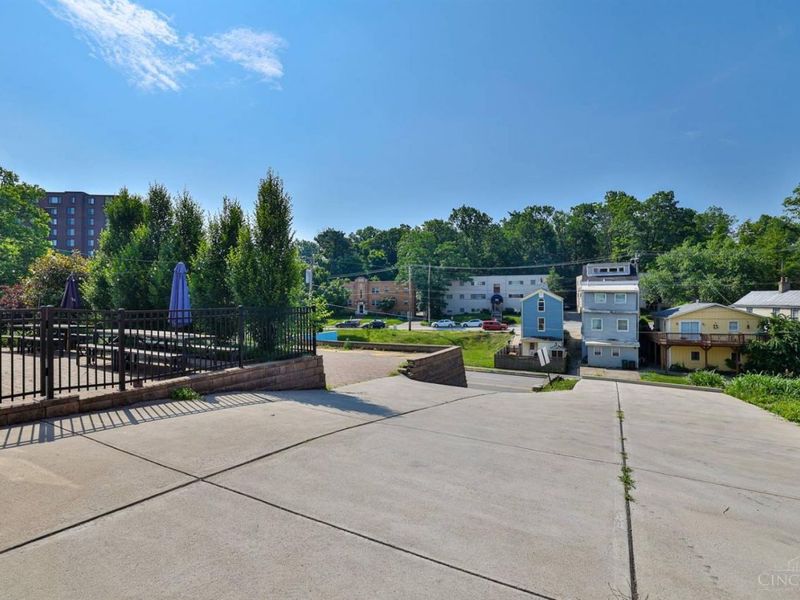 2003 Madison Road, Cincinnati, OH 45208 Photo 13